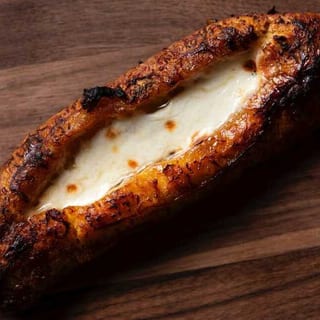 SWEET PLANTAIN & QUESO